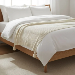 Pé de Cama Granito Borlas 60x225 Marfim